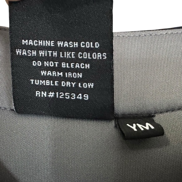 WWE Authentic Wrestlemania 34 Youth New Orleans Baseball Jersey Sz Medium - Picture 8 of 9